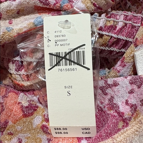 Anthropologie By Anthropologie V-Neck Flutter Hem Top Blouse. Small. Floral.NWT. - Picture 13 of 16